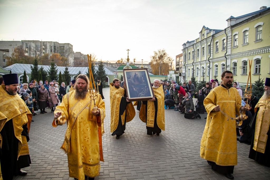 ПРИНЕСЕНИЕ МИРОТОЧИВОЙ ИКОНЫ БОЖИЕЙ МАТЕРИ «ВСЕХ СКОРБЯЩИХ РАДОСТЬ» В ГОРОД ТАМБОВ